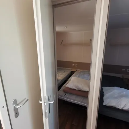 Sejour Normandie - Mobilhome Premium 3ch-6p Avec Clim-tv-wifi Et Lave-linge Dans L'eure - 455 Ivry-la-Bataille